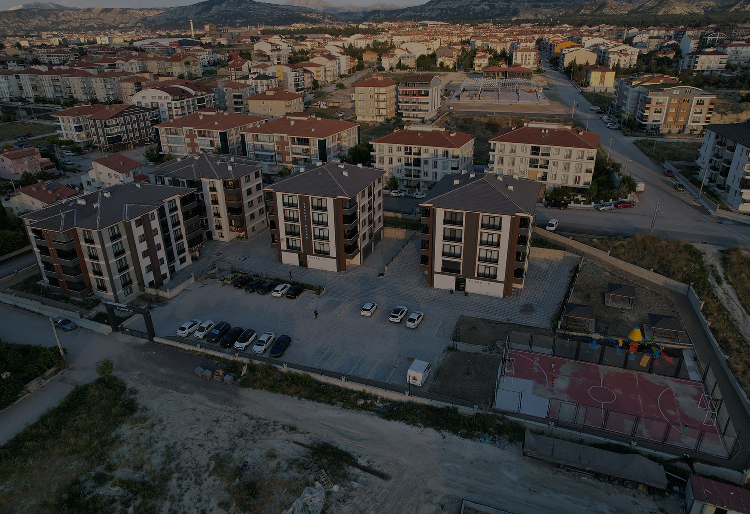 Çelebiler Es Grup Retro Diamond Projesi